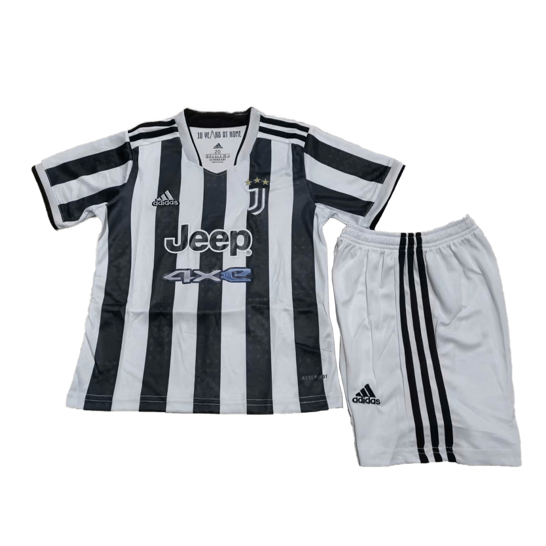 Juventus Kids Soccer Jersey Home Kit (Jersey+Short) 2021/22